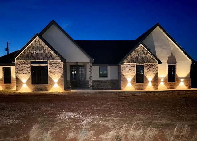 Property at 276 E County Rd 304, Seminole, TX 79360, 4 beds, 2.5 baths