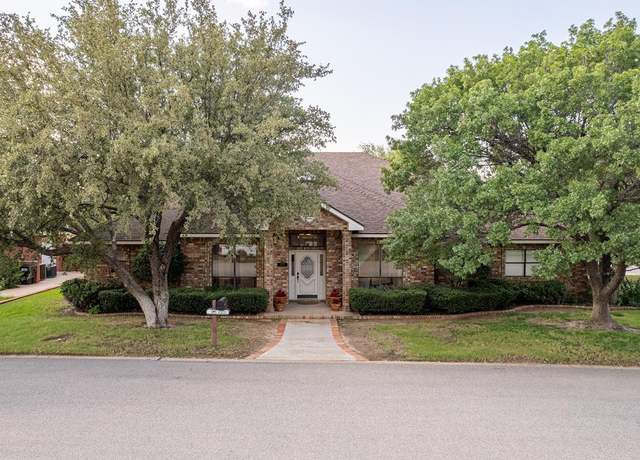 Property at 4900 Oakwood Ct, Midland, TX 79707, 4 beds, 3.5 baths