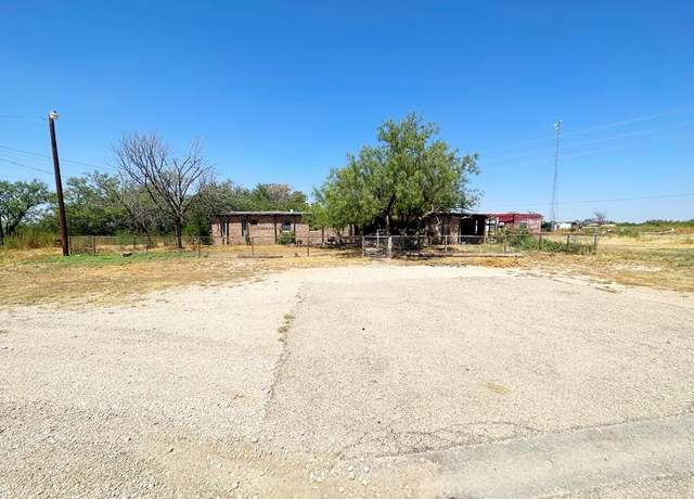 Property at 5822 Ranch Road 33, Big Spring, TX 79720, 4 beds, 2 baths