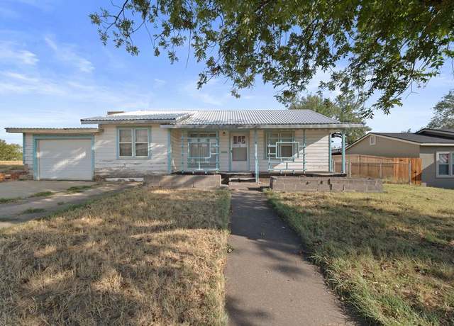 Property at 1313 Stadium Ave, Big Spring, TX 79720, 3 beds, 2 baths