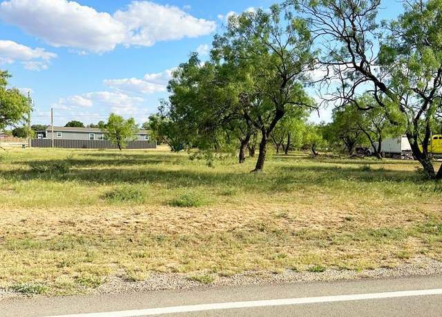 Property at 409 SW Broadway St, Coahoma, TX 79720