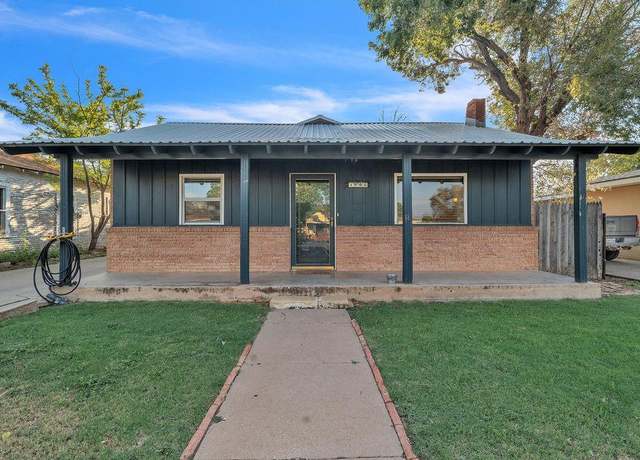 Property at 1906 Johnson St, Big Spring, TX 79720, 3 beds, 2 baths