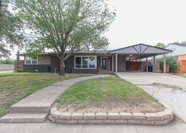 Property at 801 W 15th St, Big Spring, TX 79720, 3 beds, 2.5 baths
