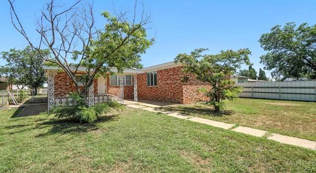 Photo of 2316 41st St, Snyder, TX 79549