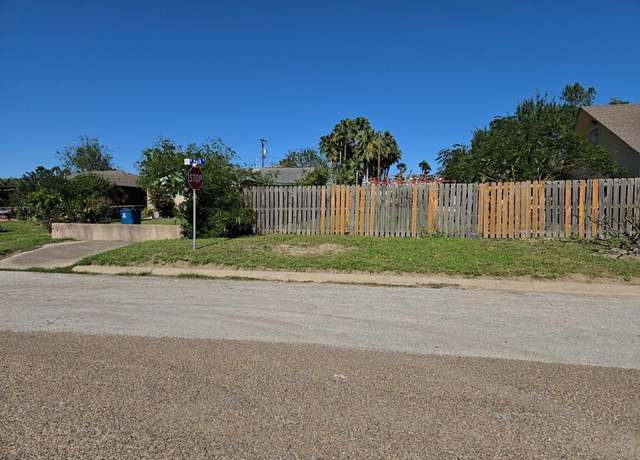 Property at 906 W Polk St, Port Isabel, TX 78578