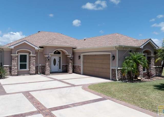 Property at 106 Golf House Rd, Laguna Vista, TX 78578, 3 beds, 2.5 baths