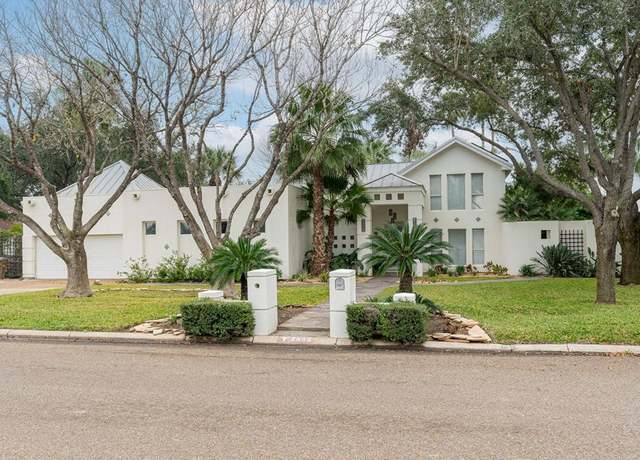 Property at 2806 Lakeshore Dr, Edinburg, TX 78539, 6 beds, 5 baths