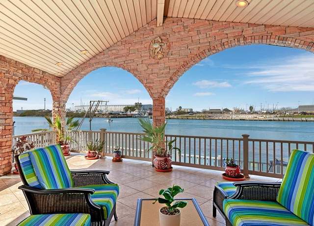 Property at 354 Sand Dollar Dr, Port Isabel, TX 78578, 2 beds, 2 baths
