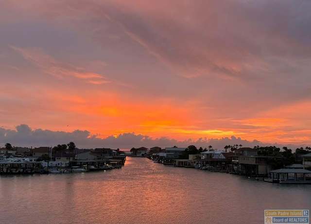 Property at 226 Houston St #222, Port Isabel, TX 78578, 4 beds, 3.5 baths