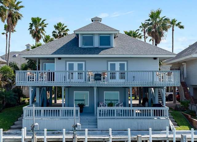 Property at 1028&9 W Scallop Unit 1028&9, Port Isabel, TX 78578, 4 beds, 5 baths
