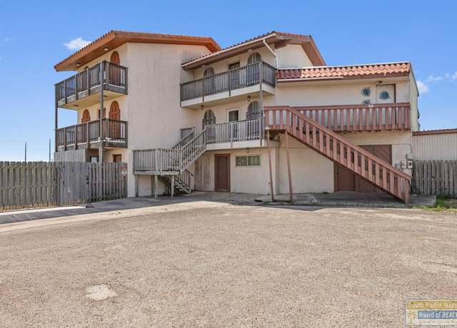 Property at 65 Windward Dr, Port Isabel, TX 78578, 4 beds, 4 baths