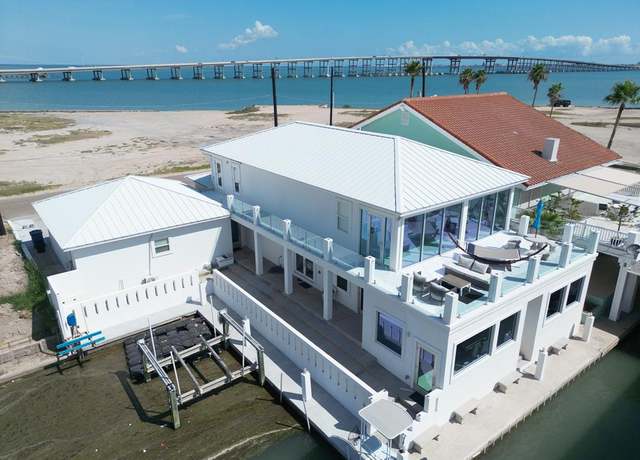 Property at 702 Adams, Port Isabel, TX 78578, 3 beds, 3 baths