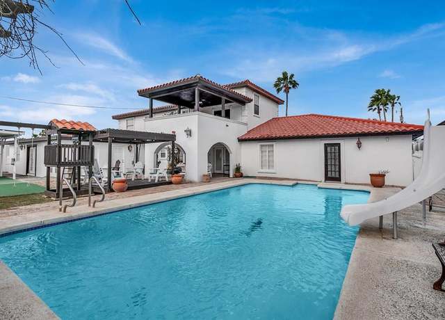 Property at 1805 North Shr, Port Isabel, TX 78578, 5 beds, 5 baths