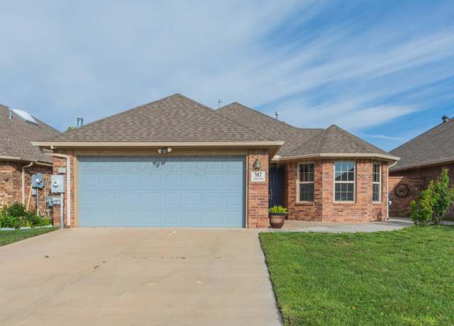 Property at 917 Rosenda Ln, Amarillo, TX 79124, 2 beds, 2 baths