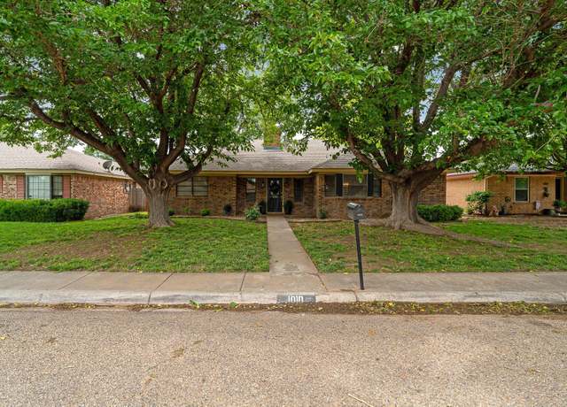 Property at 1010 Cimarron Trl, Canyon, TX 79015, 3 beds, 2 baths
