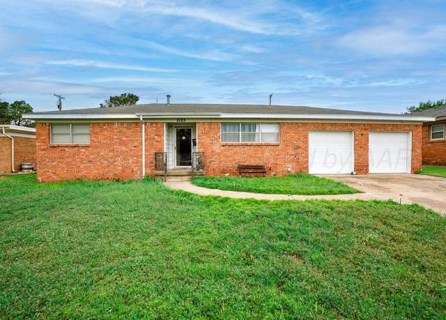 Property at 2125 N Dogwood Ln, Pampa, TX 79065, 3 beds, 2 baths