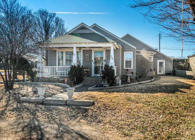 Property at 1101 Minnesota St, Borger, TX 79007, 3 beds, 2 baths