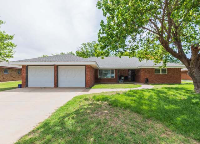 Property at 407 Thompson Ln, Canyon, TX 79015, 4 beds, 2.5 baths
