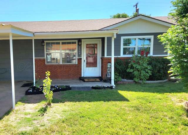 Property at 2500 N Bolton St, Amarillo, TX 79107, 3 beds, 1.5 baths
