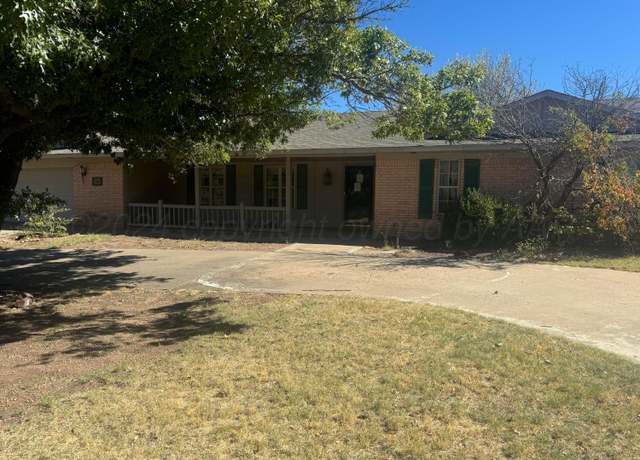Property at 801 Skyline Dr, Borger, TX 79007, 4 beds, 2.5 baths