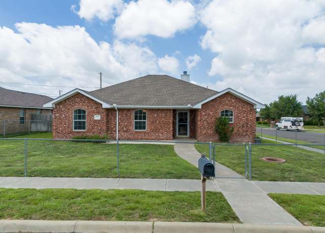 Property at 6100 Mckay Ct, Amarillo, TX 79118, 3 beds, 2 baths