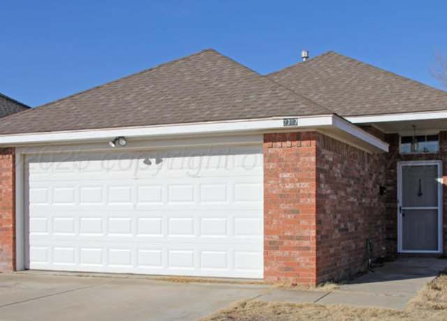 Property at 2707 10th Ave, Canyon, TX 79015, 3 beds, 2 baths
