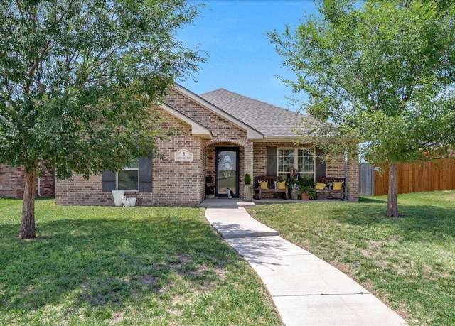 Property at 6 Canyon East Pkwy, Canyon, TX 79015, 3 beds, 2 baths