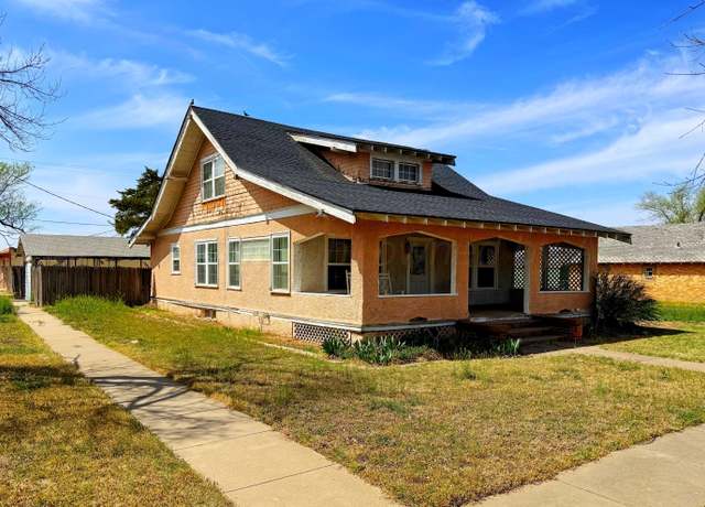 Property at 222 S Baylor St, Perryton, TX 79070, 4 beds, 2 baths