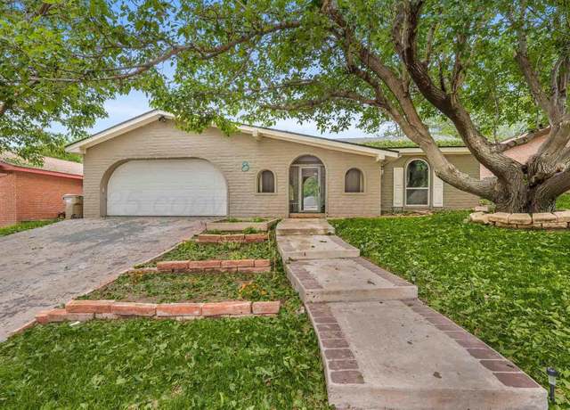Property at 8 Greenwood Ln, Canyon, TX 79015, 3 beds, 2 baths