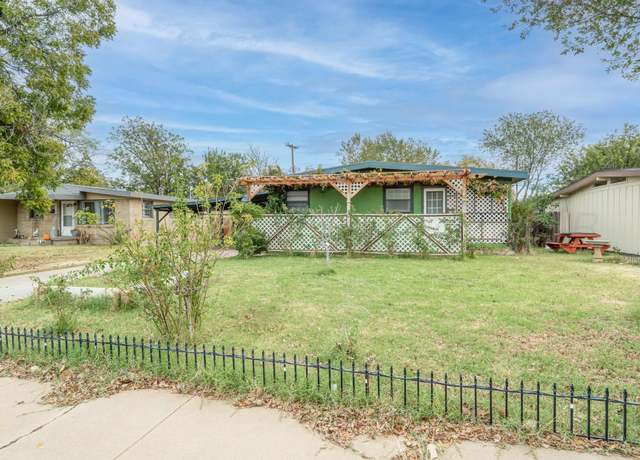 Property at 1505 Parr St, Amarillo, TX 79106, 3 beds, 1.5 baths