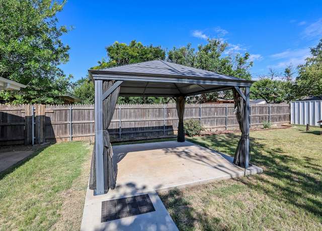 Property at 5504 Floyd Ave, Amarillo, TX 79106, 3 beds, 2 baths