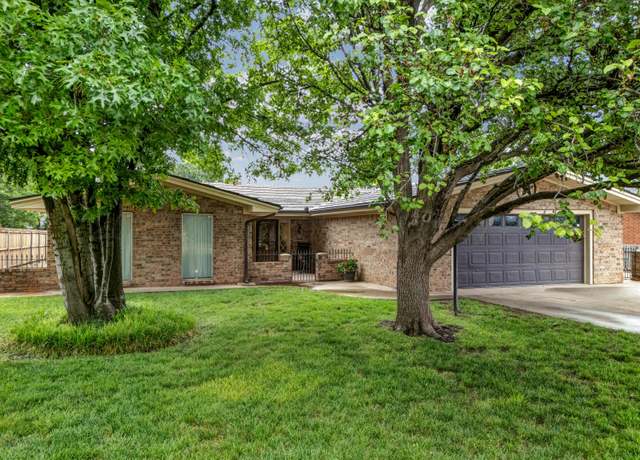Property at 206 Bailey Ave, Dumas, TX 79029, 3 beds, 2.5 baths