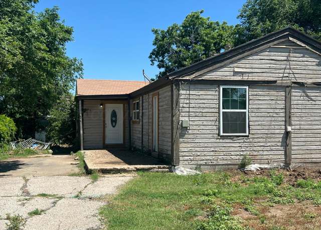 Property at 606 3rd Pl, Dumas, TX 79029, 3 beds, 2 baths