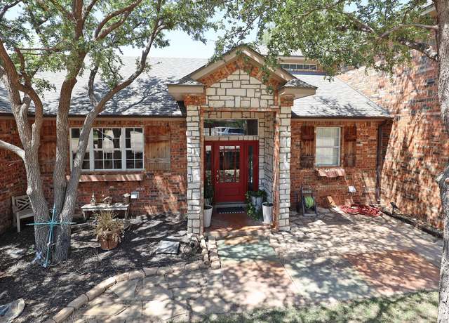 Property at 105 Circle View Dr, Amarillo, TX 79118, 4 beds, 2.5 baths