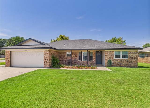 Property at 610 Melinda Ln, Dumas, TX 79029, 3 beds, 2 baths