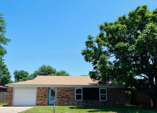 Property at 514 Hickory Ave, Dumas, TX 79029, 3 beds, 2 baths