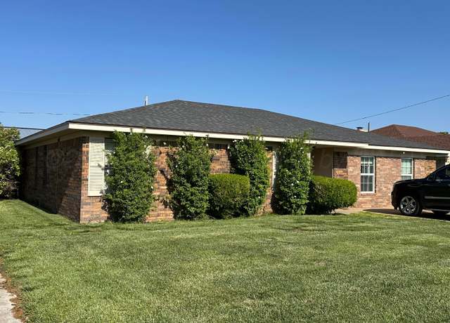Property at 617 Floyd Ave, Dumas, TX 79029, 3 beds, 2 baths