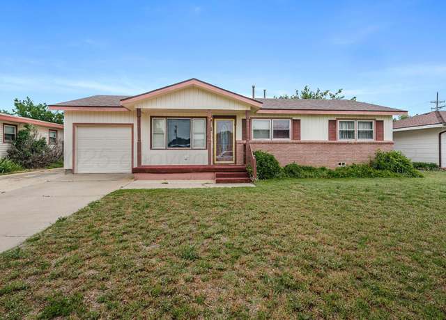 Property at 1904 N Dwight St, Pampa, TX 79065, 3 beds, 2 baths
