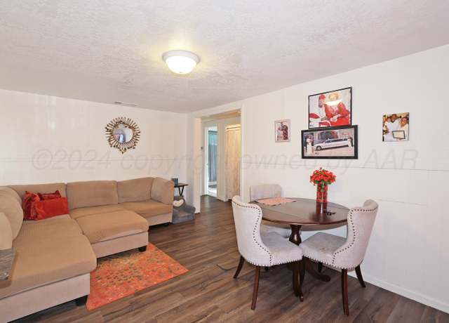 Property at 4112 S Monroe St, Amarillo, TX 79110, 3 beds, 1.5 baths