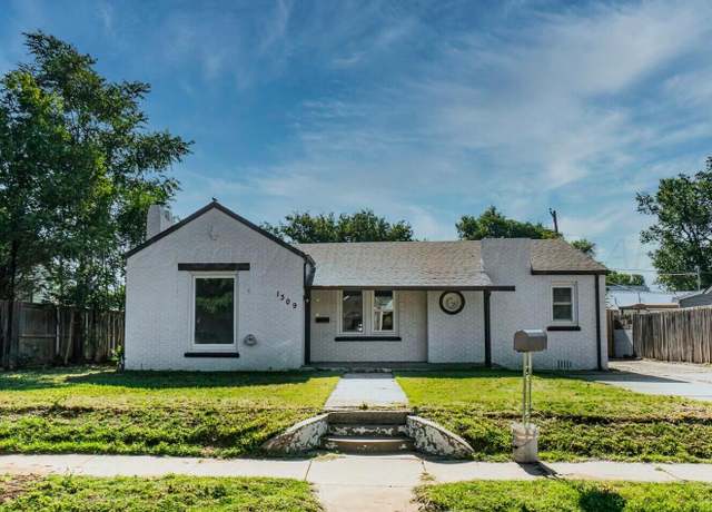 Property at 1309 Bellaire St, Amarillo, TX 79106, 3 beds, 2 baths