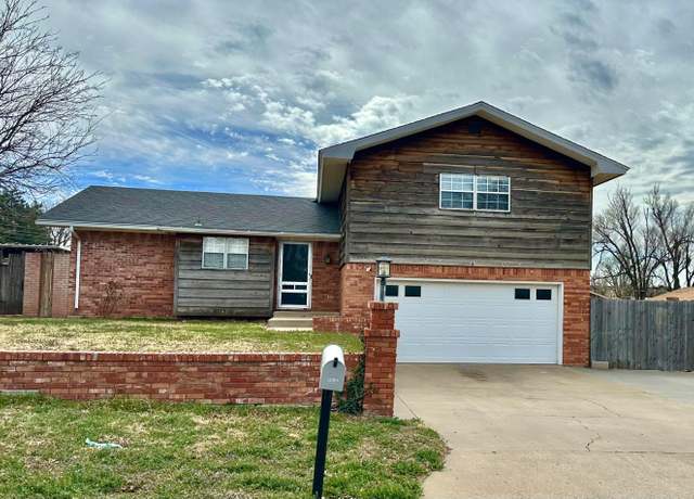 Property at 1207 Lee St, Borger, TX 79007, 3 beds, 2.5 baths
