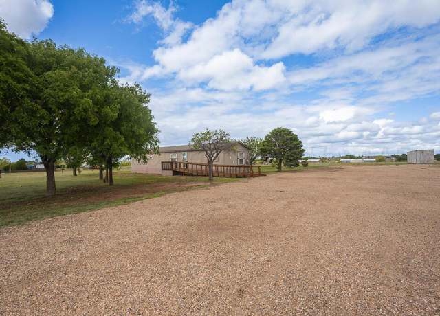 Property at 8600 Tule Dr, Amarillo, TX 79108, 3 beds, 2 baths