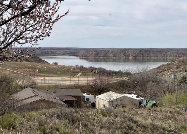 Property at 912 Hillside Dr, Fritch, TX 79036, 3 beds, 2 baths