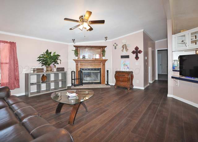 Property at 7750 Cliffside Rd, Amarillo, TX 79124, 3 beds, 2 baths