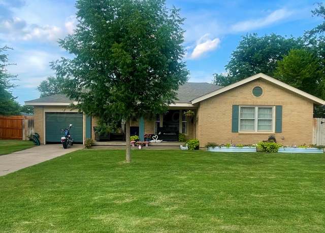 Property at 2406 Juniper Dr, Amarillo, TX 79109, 3 beds, 1.5 baths