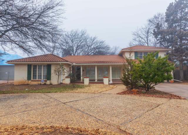 Property at 2202 S Travis St, Amarillo, TX 79109, 3 beds, 3 baths