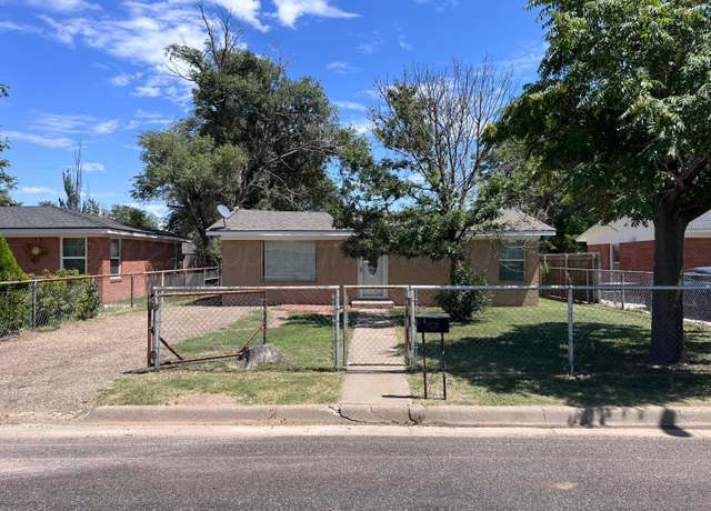Property at 810 Blevins St, Hereford, TX 79045, 2 beds, 1 bath