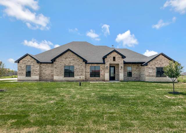 Property at 9295 Wintergreen Ln, Amarillo, TX 79119, 4 beds, 3 baths