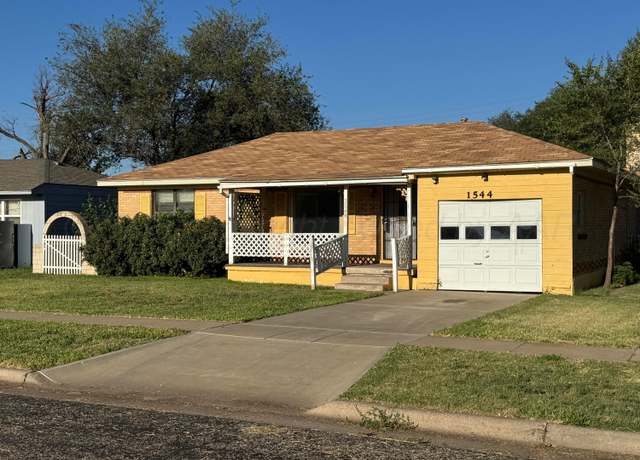 Property at 1544 Fisk St, Amarillo, TX 79106, 2 beds, 2 baths
