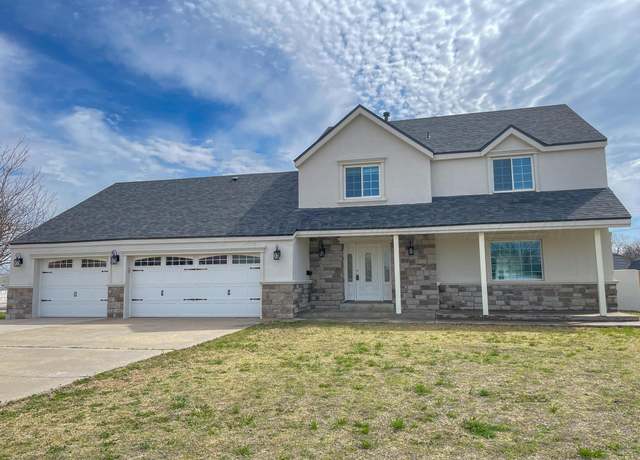 Property at 2706 N Duncan St, Pampa, TX 79065, 5 beds, 3.5 baths
